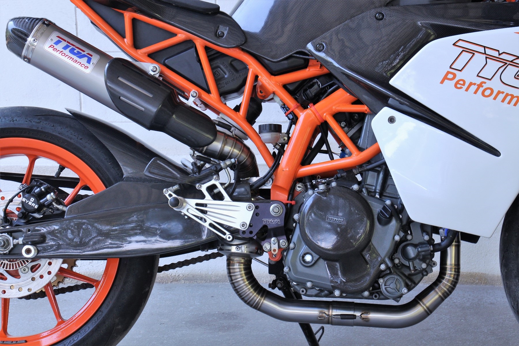 EVOTECH KIT LUCE TARGA CATADIOTTRO SUPPORTO INCLINATO KTM DUKE 125 390 RC